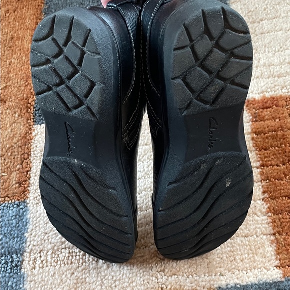 Clarks Collection Ultimate Comfort Women’s Black Side-Zip Booties - Picture 10 of 14